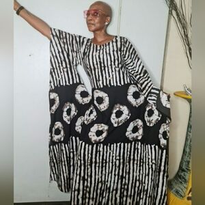 Chic Black and White Patterned Maxi Dress